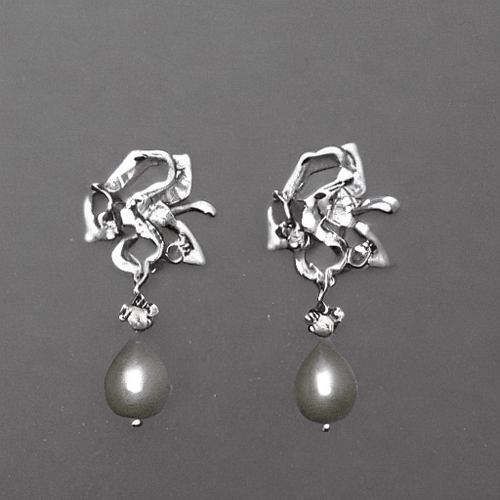 Kaltana - Safronia Earrings